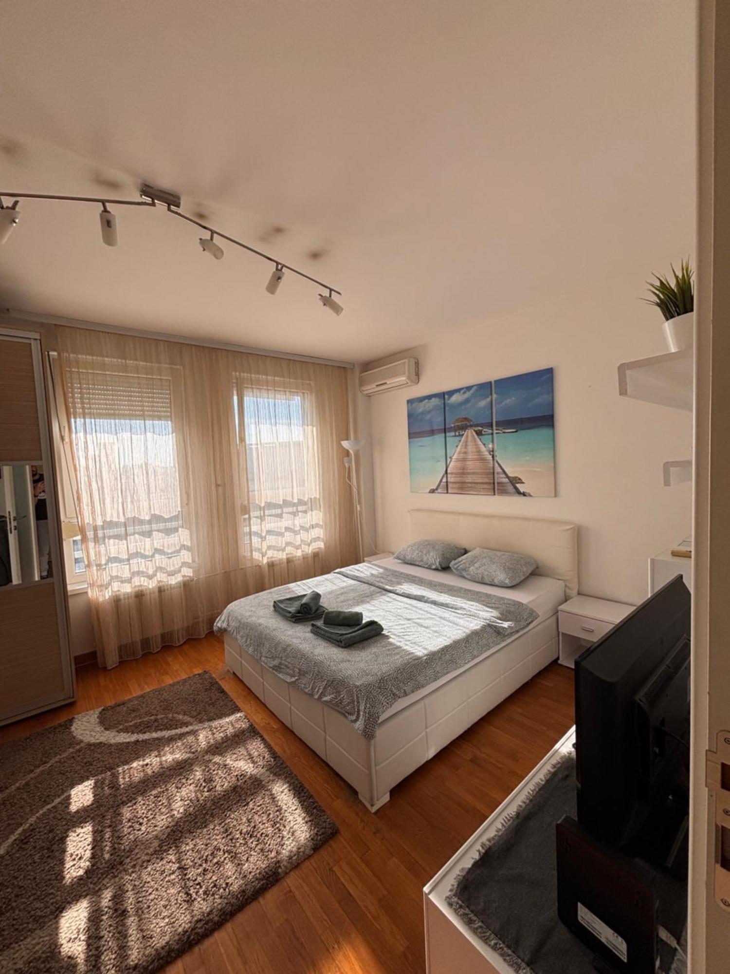 Arena Belgrade Apartment ภายนอก รูปภาพ